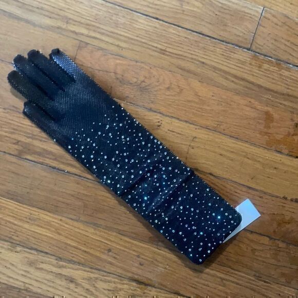 New Netted gloves - Picture 1 of 4
